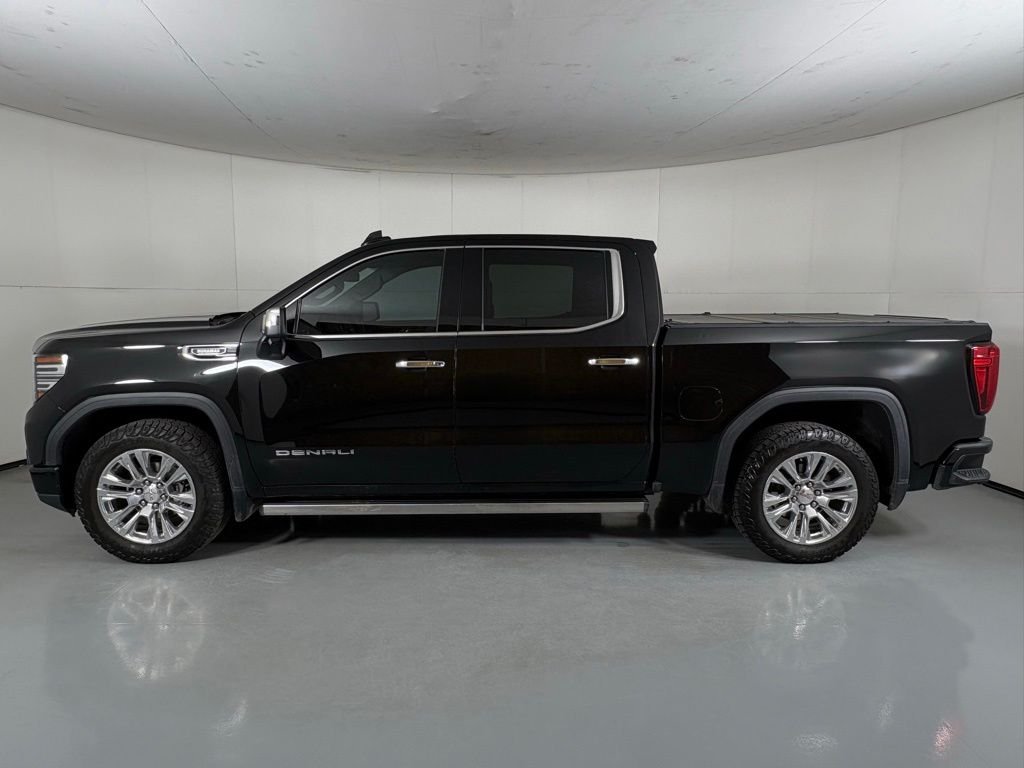 Used 2023 Black GMC Denali image 5