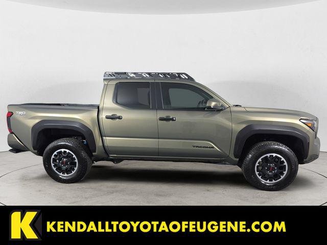 Certified Used 2025 OXIDE BRONZE ME. Toyota  image 6