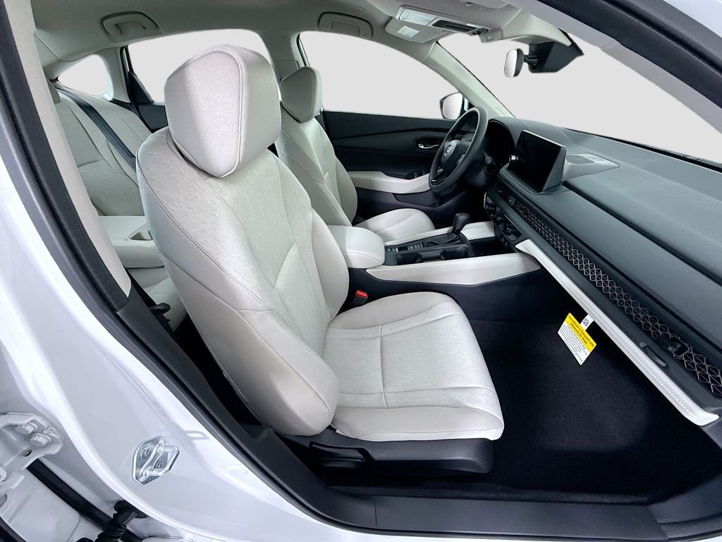 New 2026 Platinum White Pearl Honda LX image 21