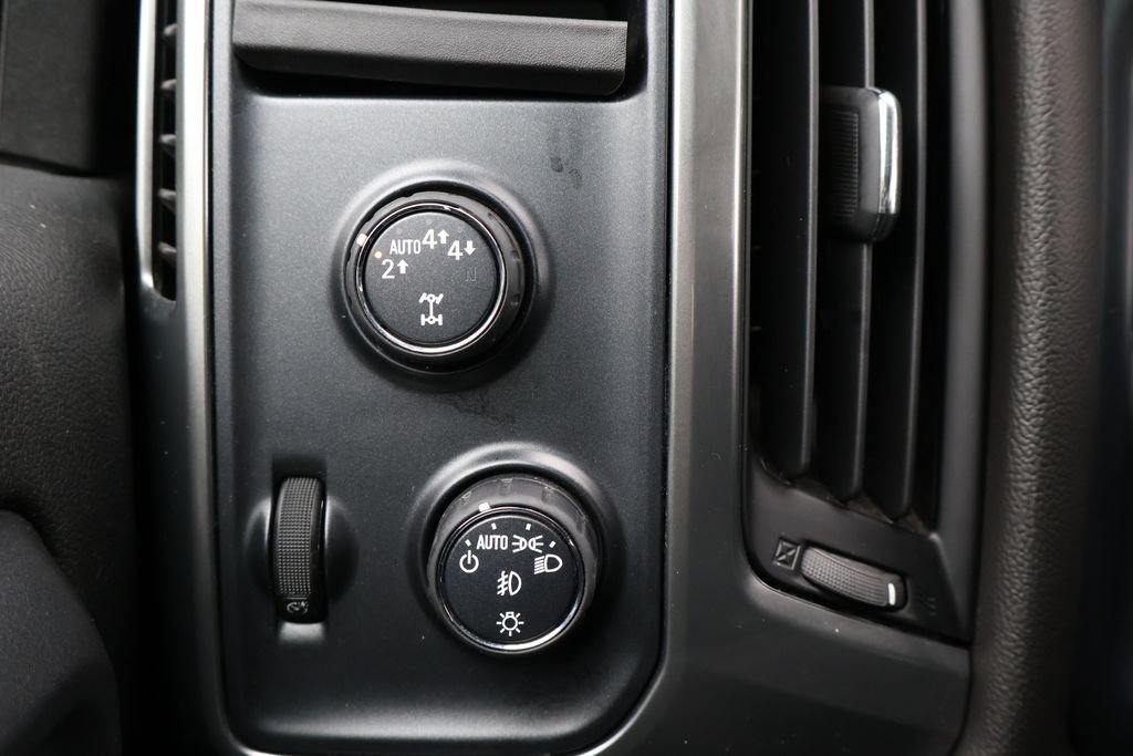 2018 Chevrolet Silverado 1500 LT - Photo 37