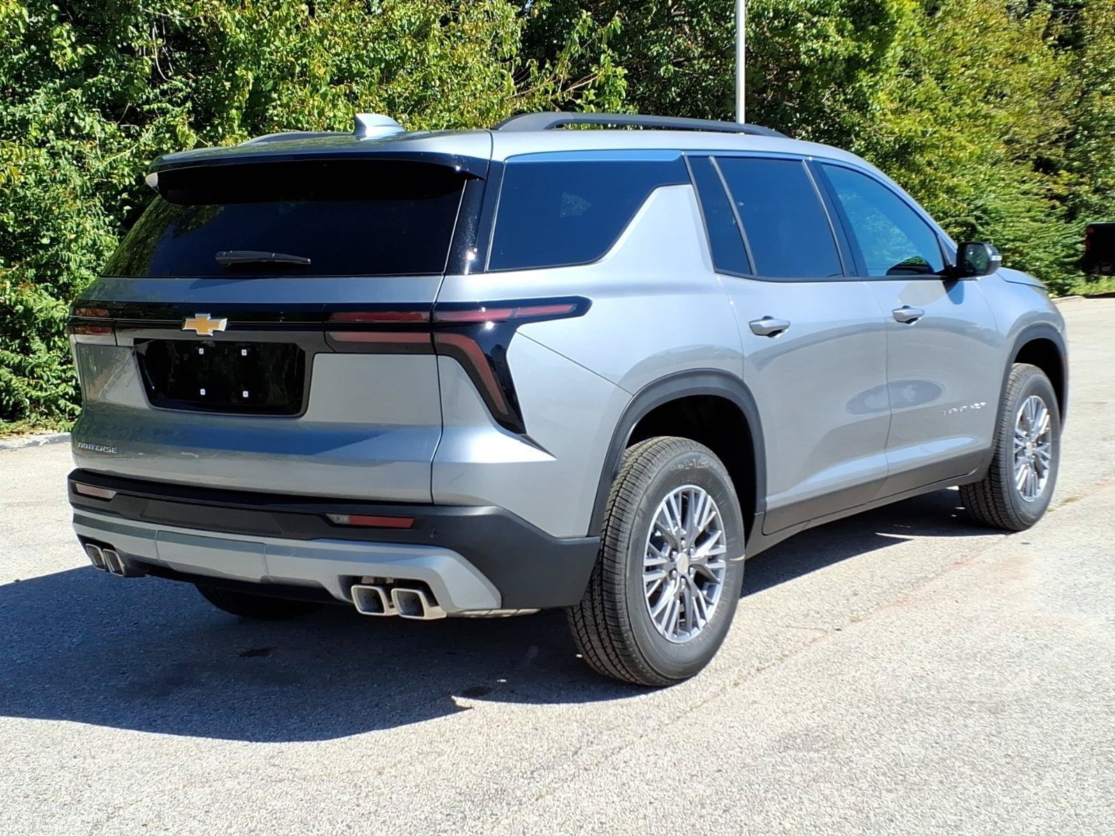 New 2027 Sterling Gray Metallic Chevrolet LT image 16