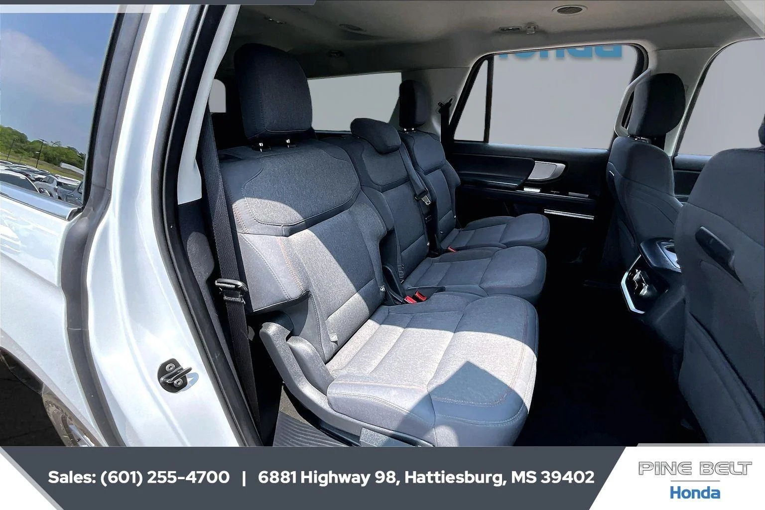 Used 2025 Space Silver Ford Active image 20