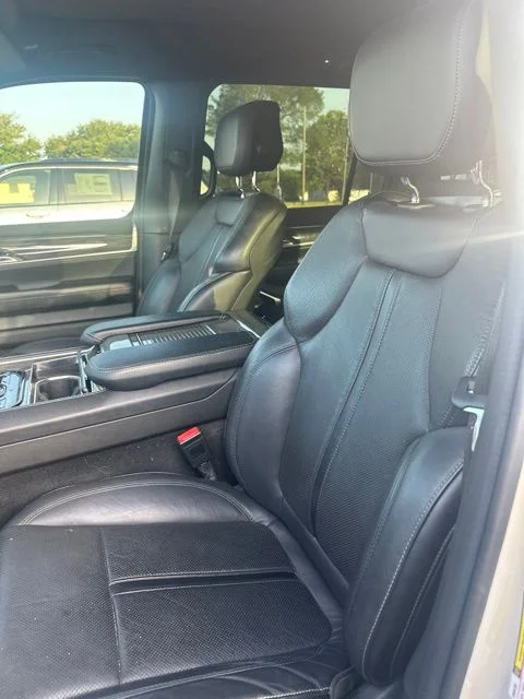 Used 2022 White Jeep Series III image 6