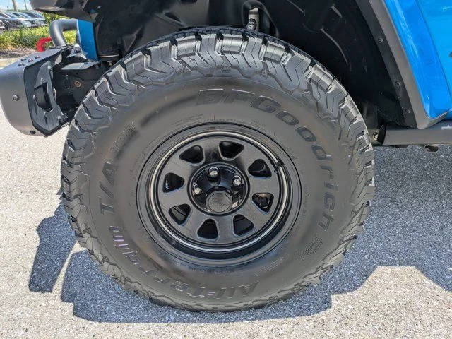 Used 2020 Hydro Blue Pearlcoat Jeep Rubicon image 11