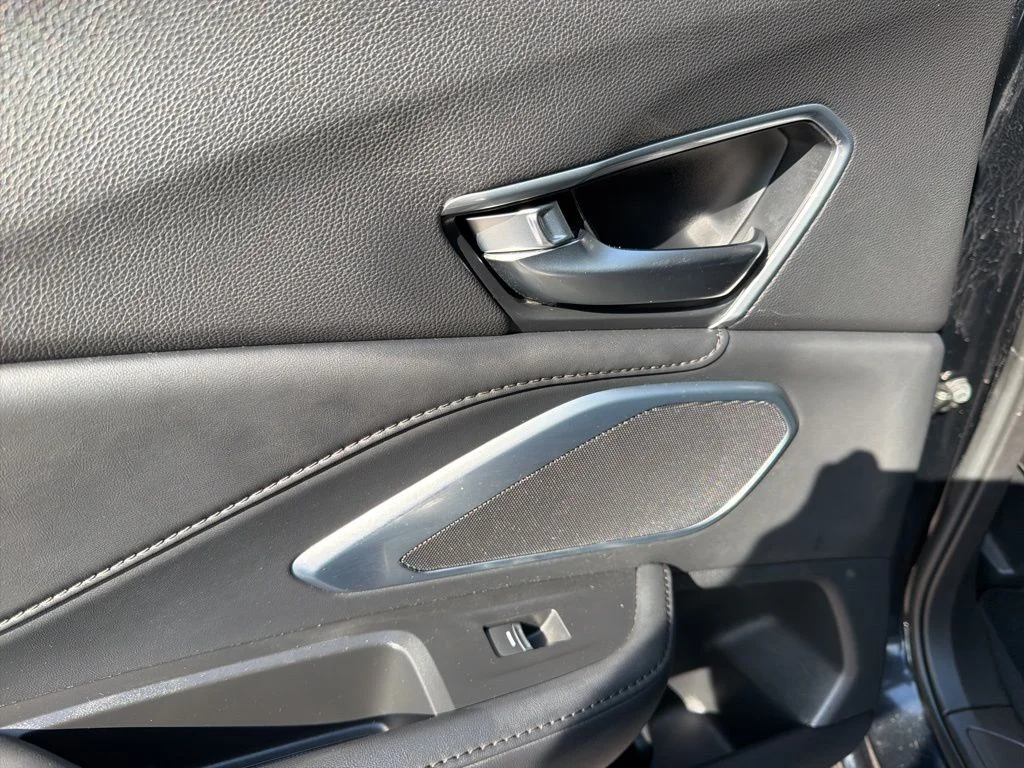 Used 2023  Acura Base image 24