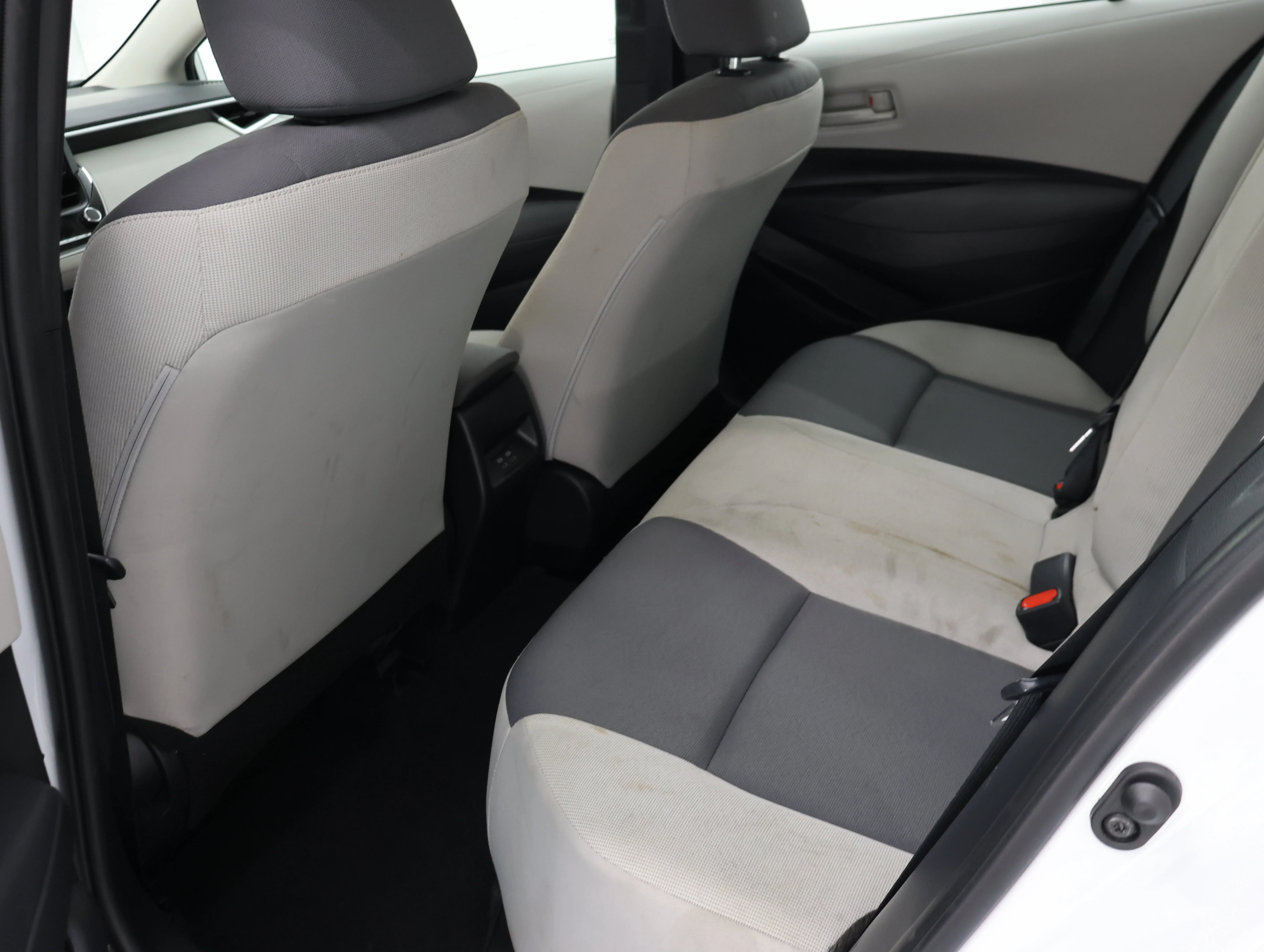 Used 2024 Ice Cap Toyota LE image 9