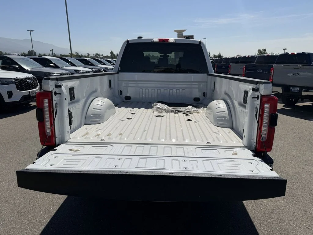 New 2026 Star White Metallic Tri-Coat Ford F-250® Lariat® image 20