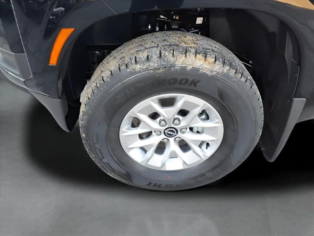 New 2026 Super Black Nissan Crew Cab S image 7