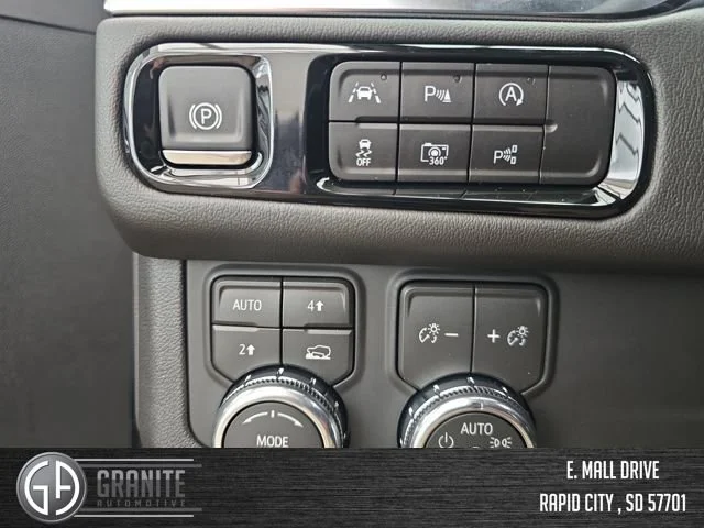 2026 GMC Yukon XL Denali - Photo 32