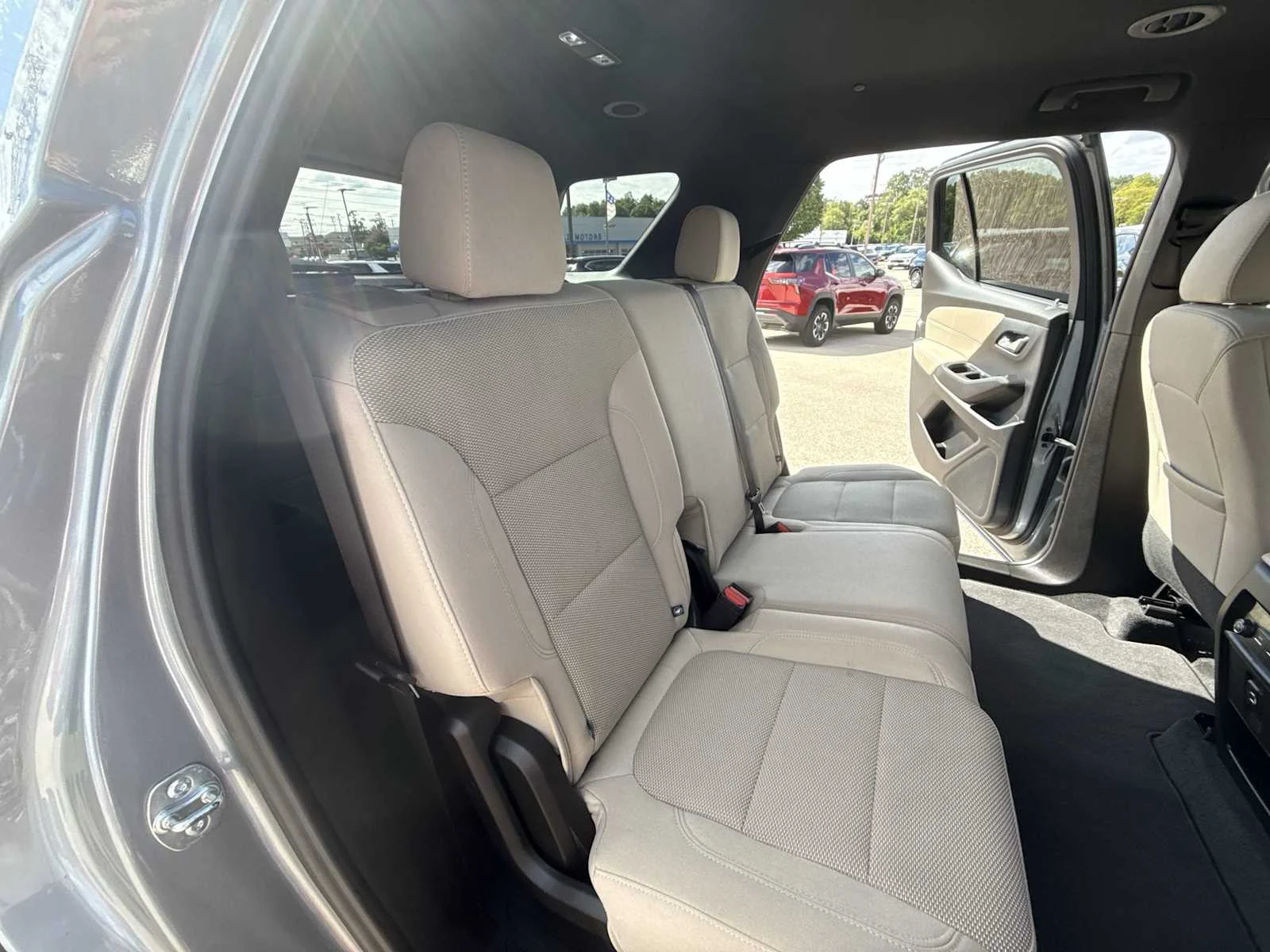 2023 Chevrolet Traverse LS - Photo 26