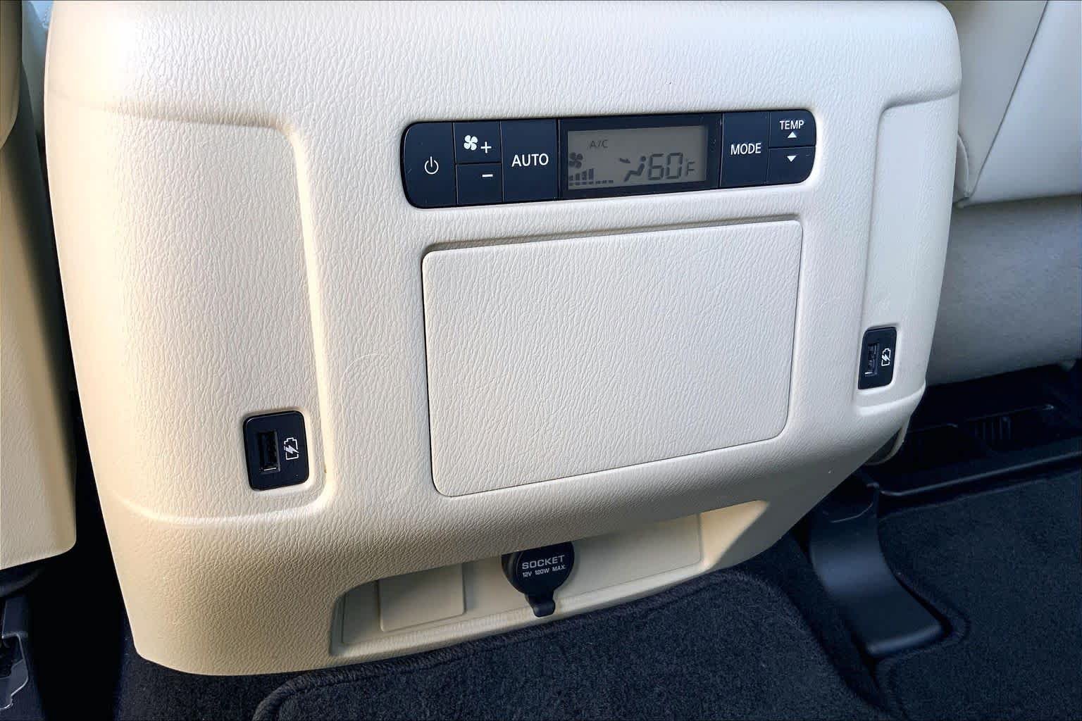 Used 2022 Moonstone White INFINITI LUXE image 36