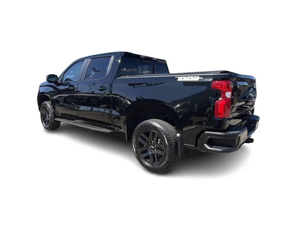 Used 2026 Black Chevrolet Crew Cab Short Box 4-Wheel Drive LT Trail Boss Dil image 9