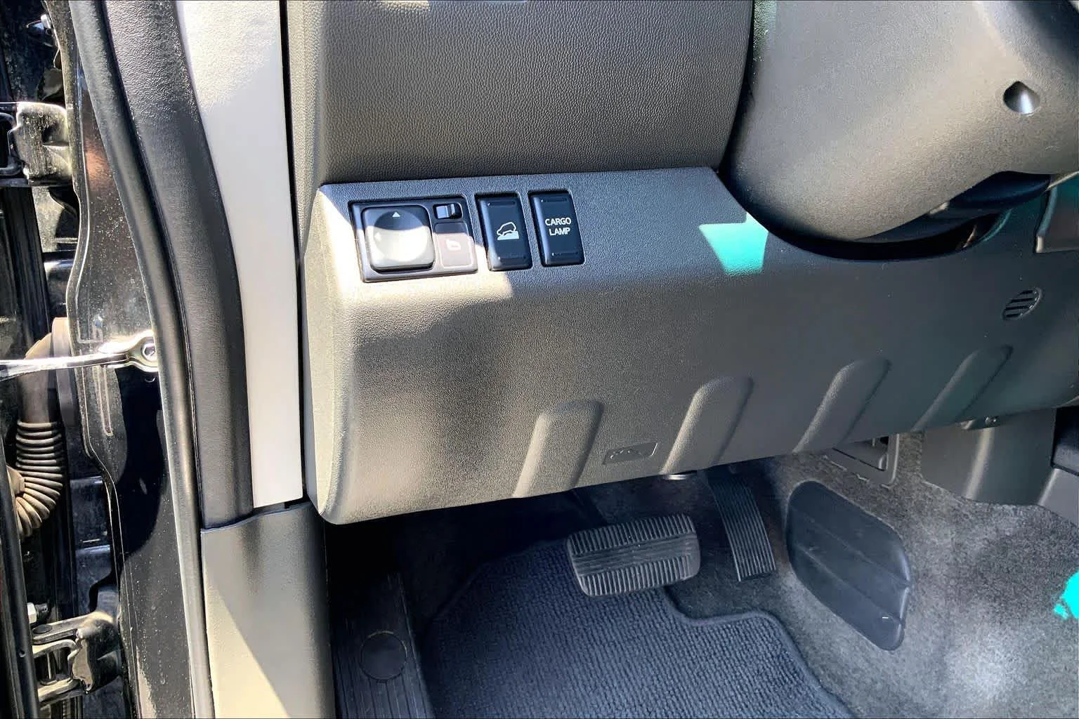 Used 2018 Magnetic Black Nissan PRO-4X image 35