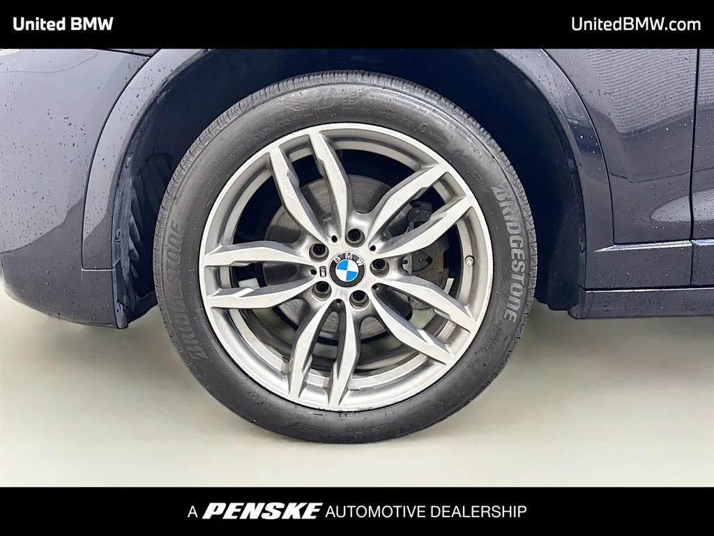 Used 2017 Carbon Black Metallic BMW xDrive35i image 2