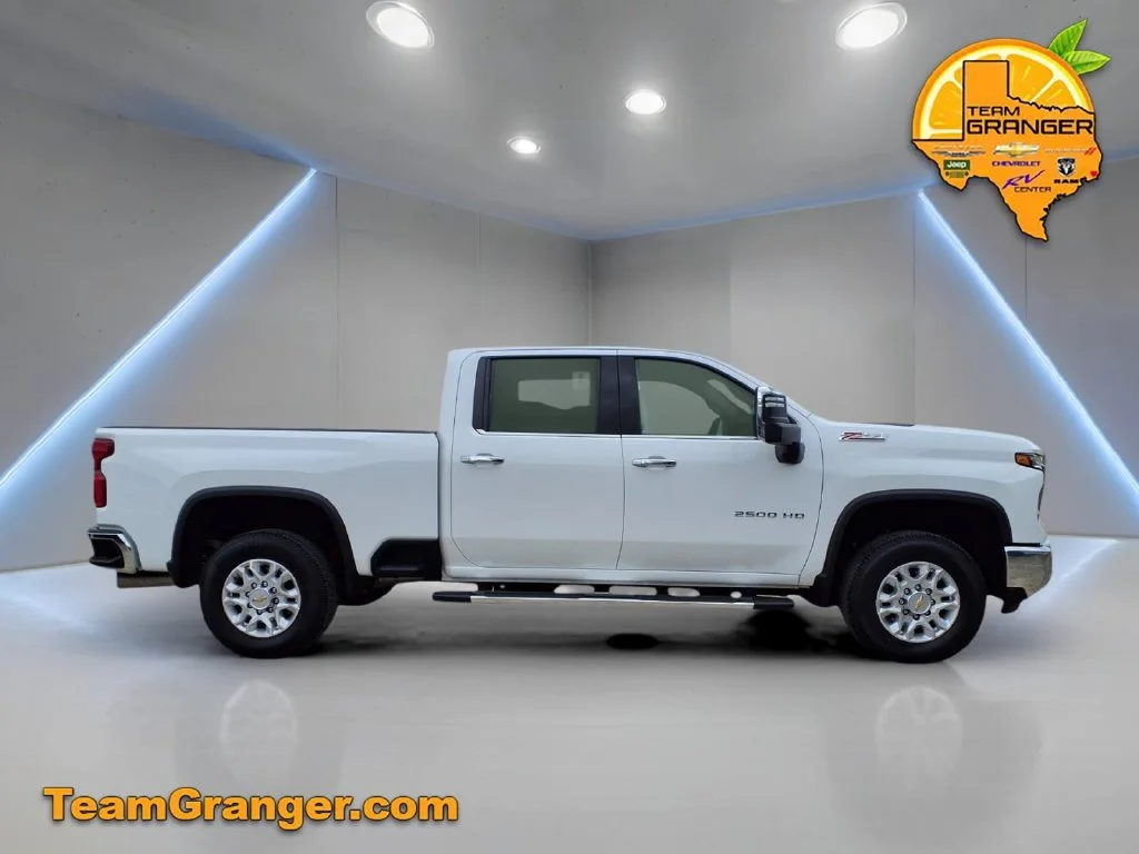 2024 Chevrolet Silverado 2500HD LTZ - Photo 5