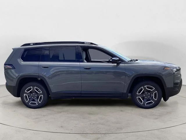 New 2026 Sting-Gray Clearcoat Jeep LAREDO 4X4 image 7