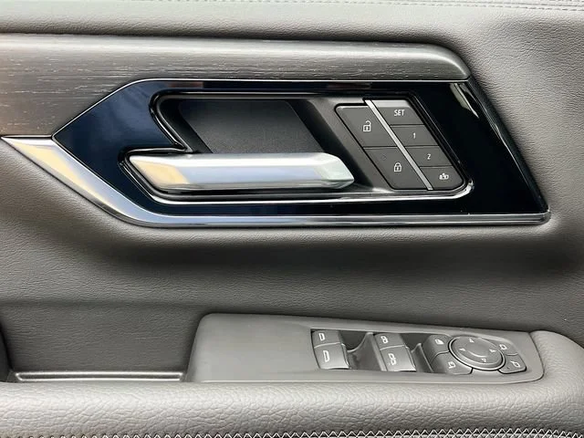 2026 GMC Yukon XL Denali - Photo 13