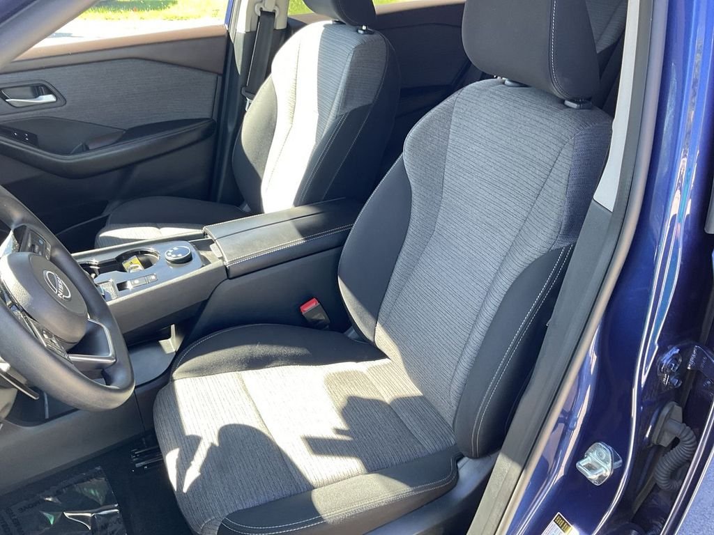 Used 2023 Blue Nissan SV image 11
