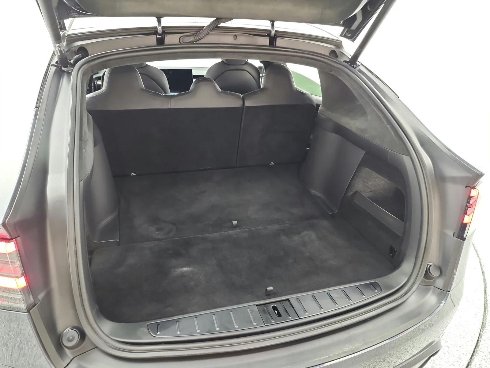 Used 2023 BLACK Tesla AWD image 21