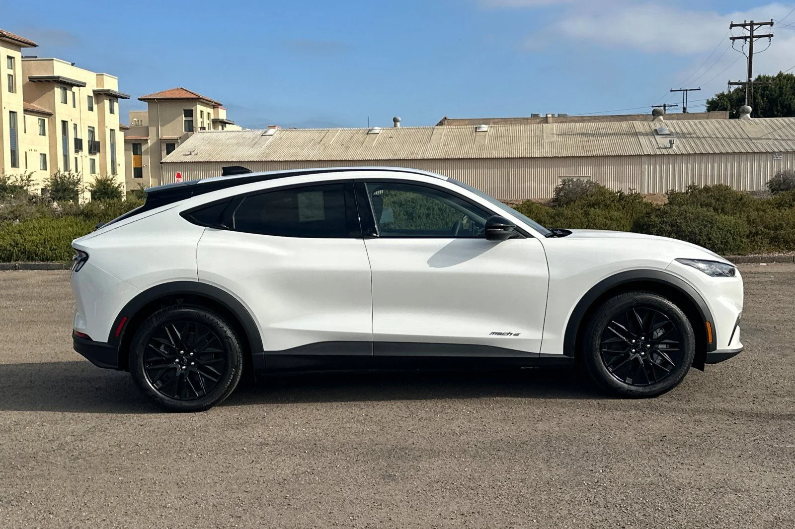 New 2026 Star White Metallic Tri-coat Ford Select image 2
