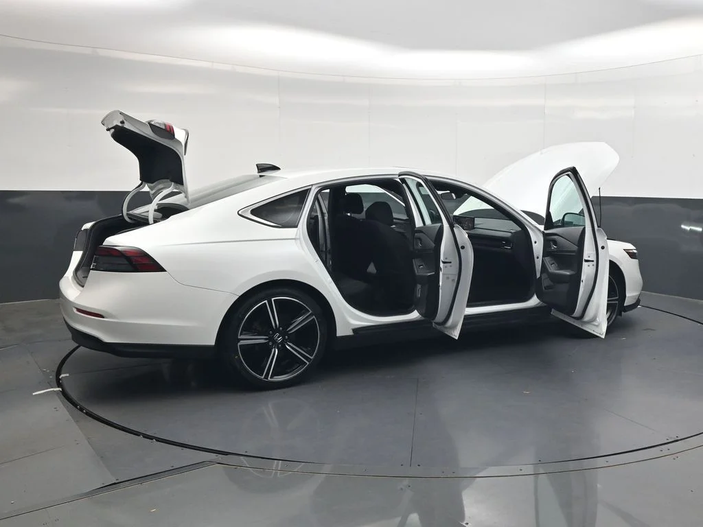Used 2024 Platinum White Pearl Honda Sport image 48