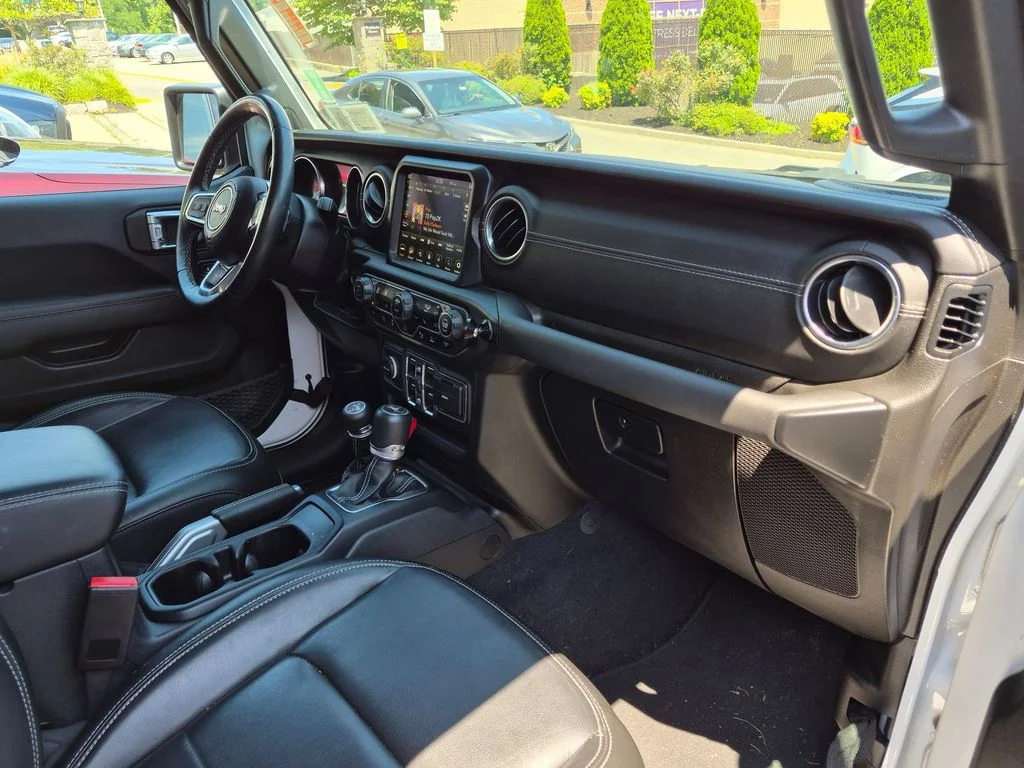 Used 2022 White Jeep Unlimited Sahara 4xe image 25