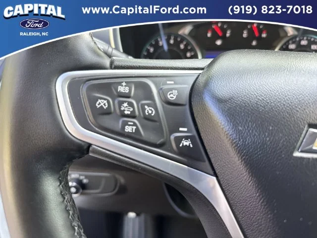 Used 2023 White Chevrolet LT image 22