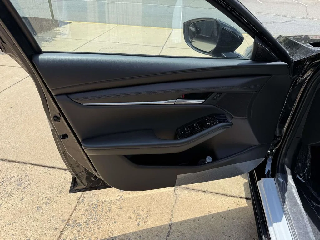 New 2026 Jet Black Mazda 2.5 S Preferred image 32