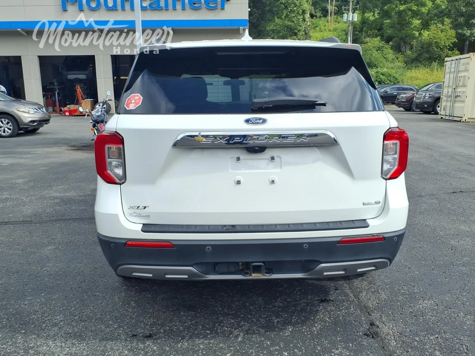 Used 2020 Star White Metallic Tri-Coat Ford XLT image 6