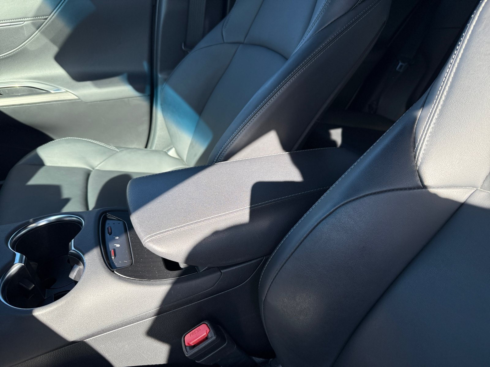 Used 2024 Coastal Gray Toyota XLE image 14