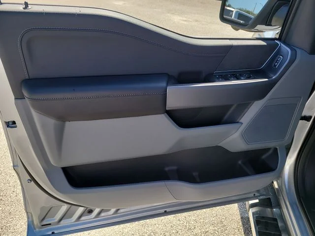 New 2026 Silver Metallic Ford XLT image 16