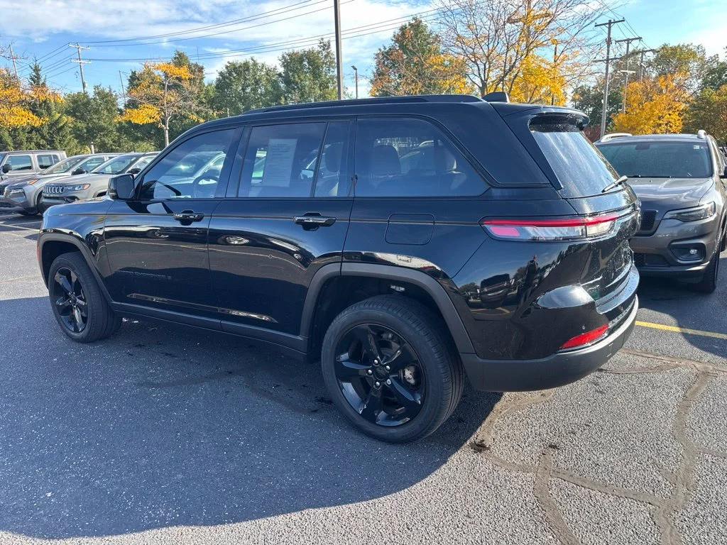 Used 2023 Black Jeep Limited image 7