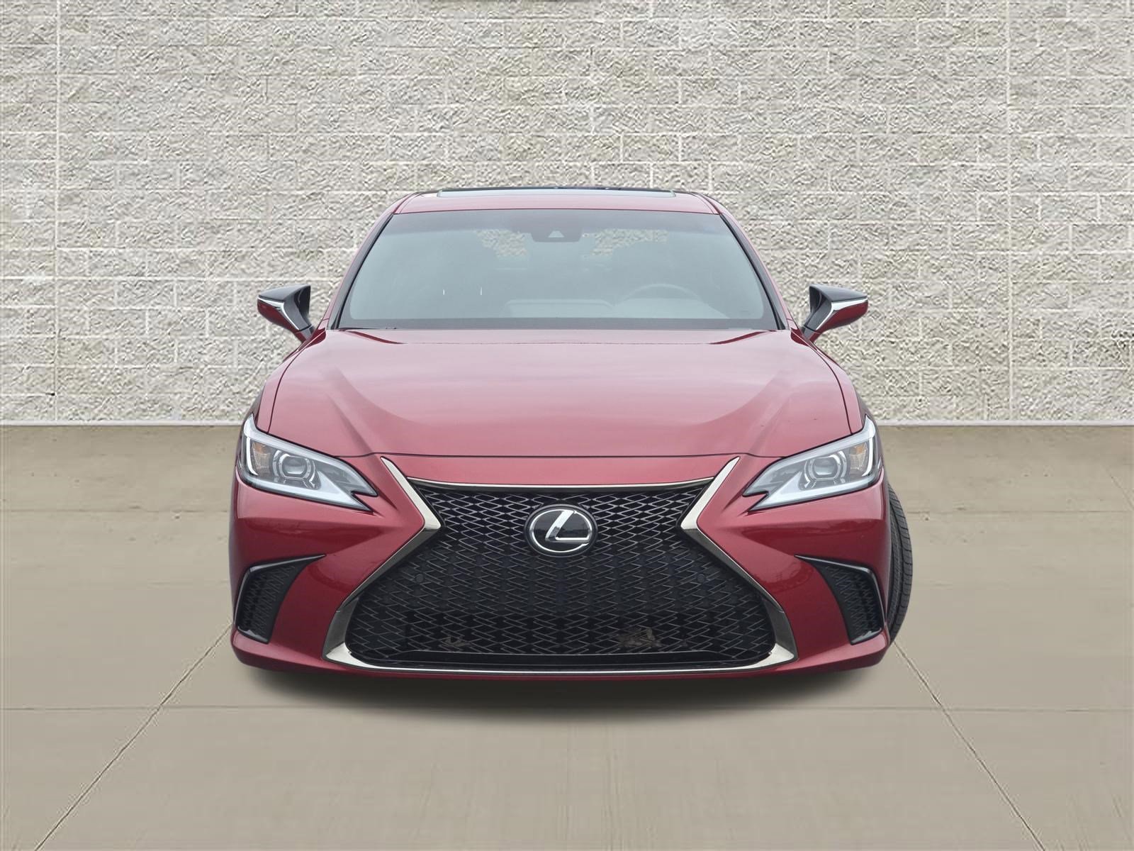 Used 2023 Matador Red Mica Lexus ES 350 F SPORT Handling image 2