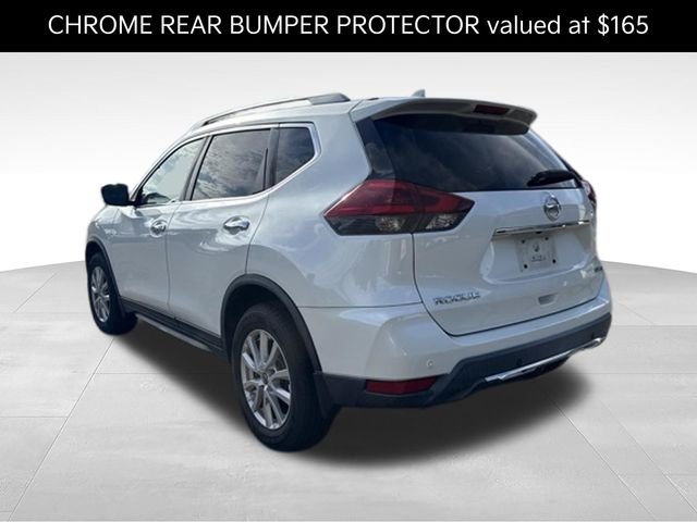 Used 2020 White Nissan SV image 7