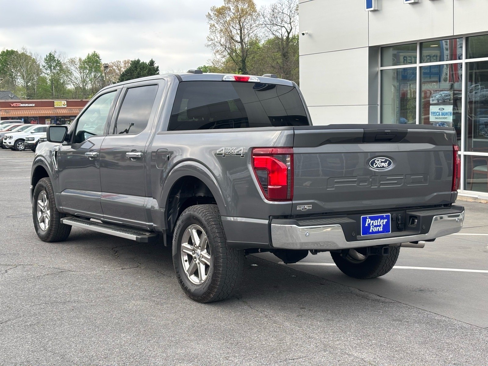 Used 2025 Gray Ford XLT image 4