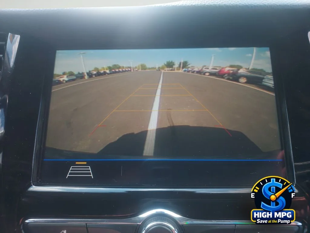 Used 2018 Gray Chevrolet LT image 9