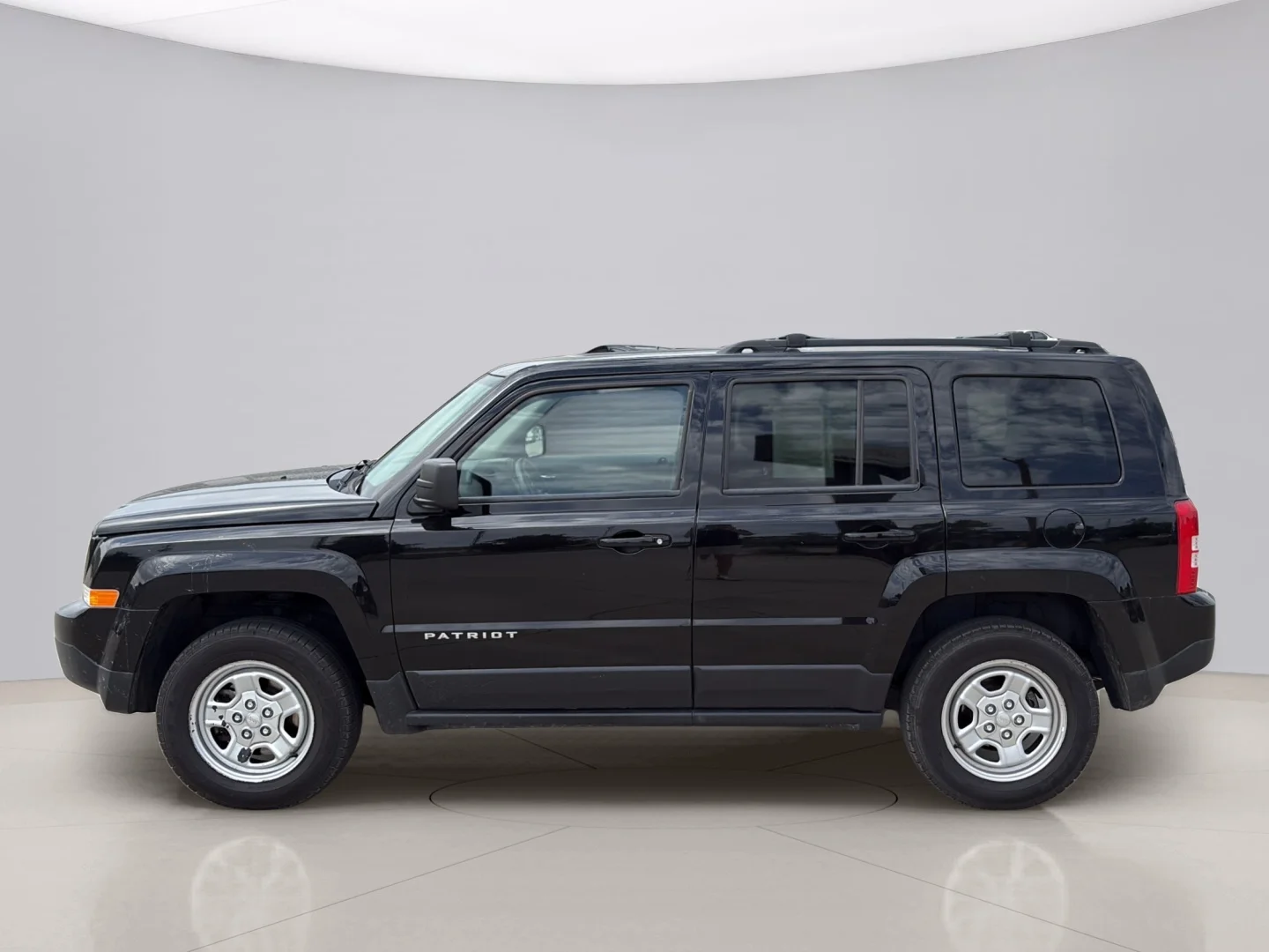 Used 2016 Black Jeep SPORT 4WD image 9