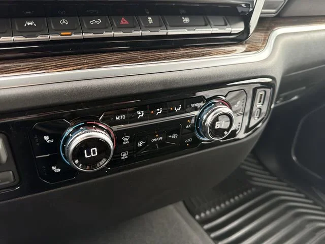 New 2026 Summit White GMC SLE image 27