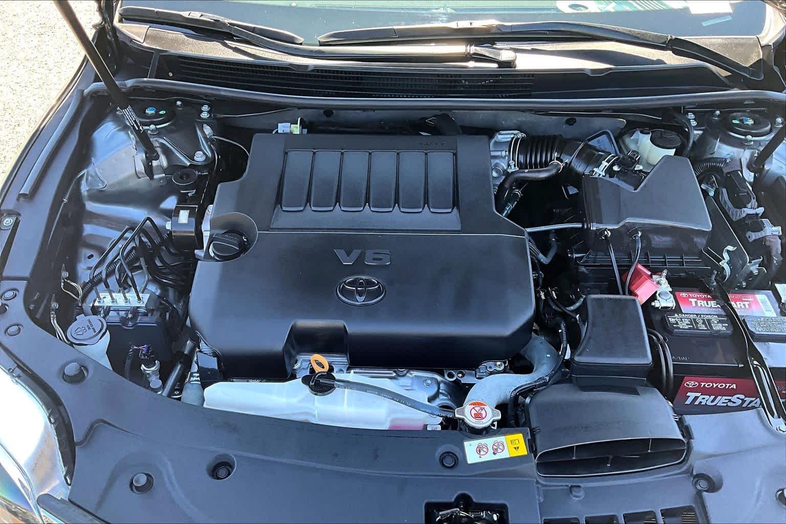 Used 2017 Magnetic Gray Metallic Toyota XLE image 31