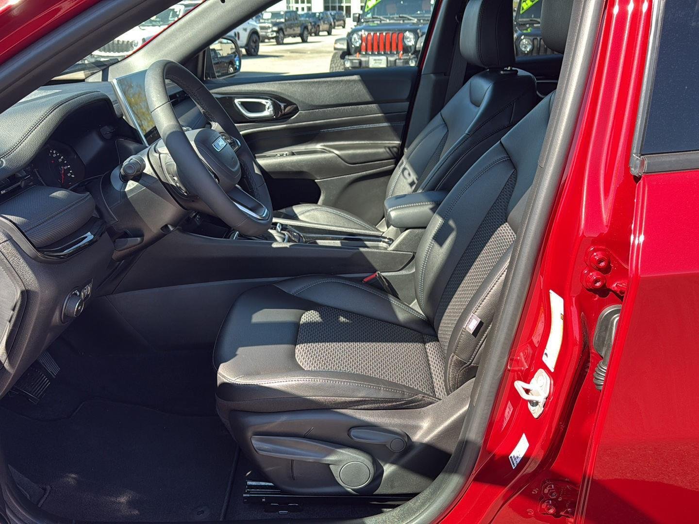 2026 Jeep Compass Latitude Altitude - Photo 9