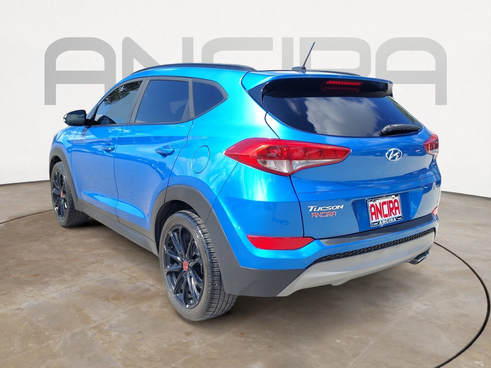 Used 2017 Caribbean Blue Hyundai Night image 8