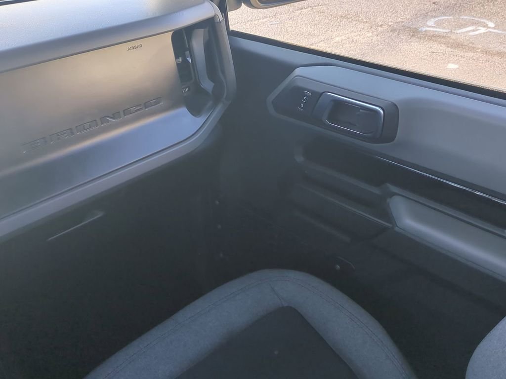 2023 Ford Bronco 2-Door Base - Photo 18