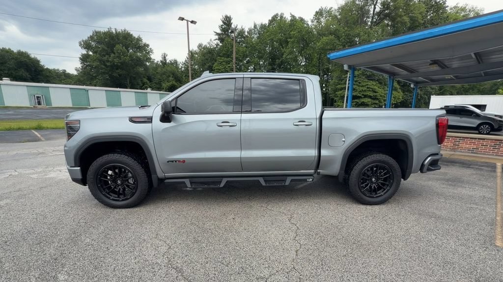 Used 2024 Sterling Metallic GMC AT4 image 5