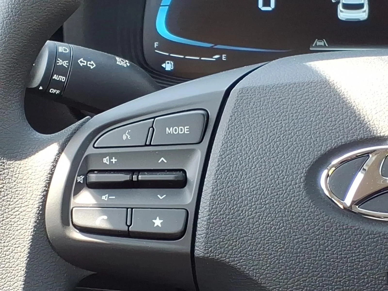 New 2026 Ecotronic Gray Hyundai SE image 16