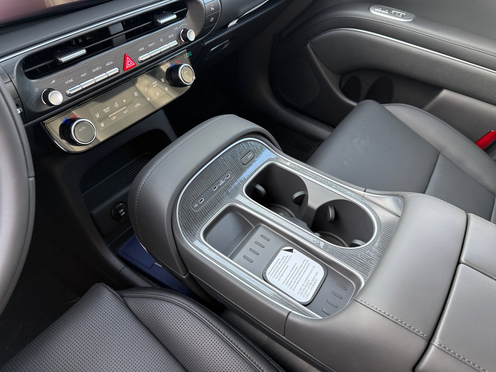 New 2026 Abyss Black Pearl Hyundai Calligraphy image 13