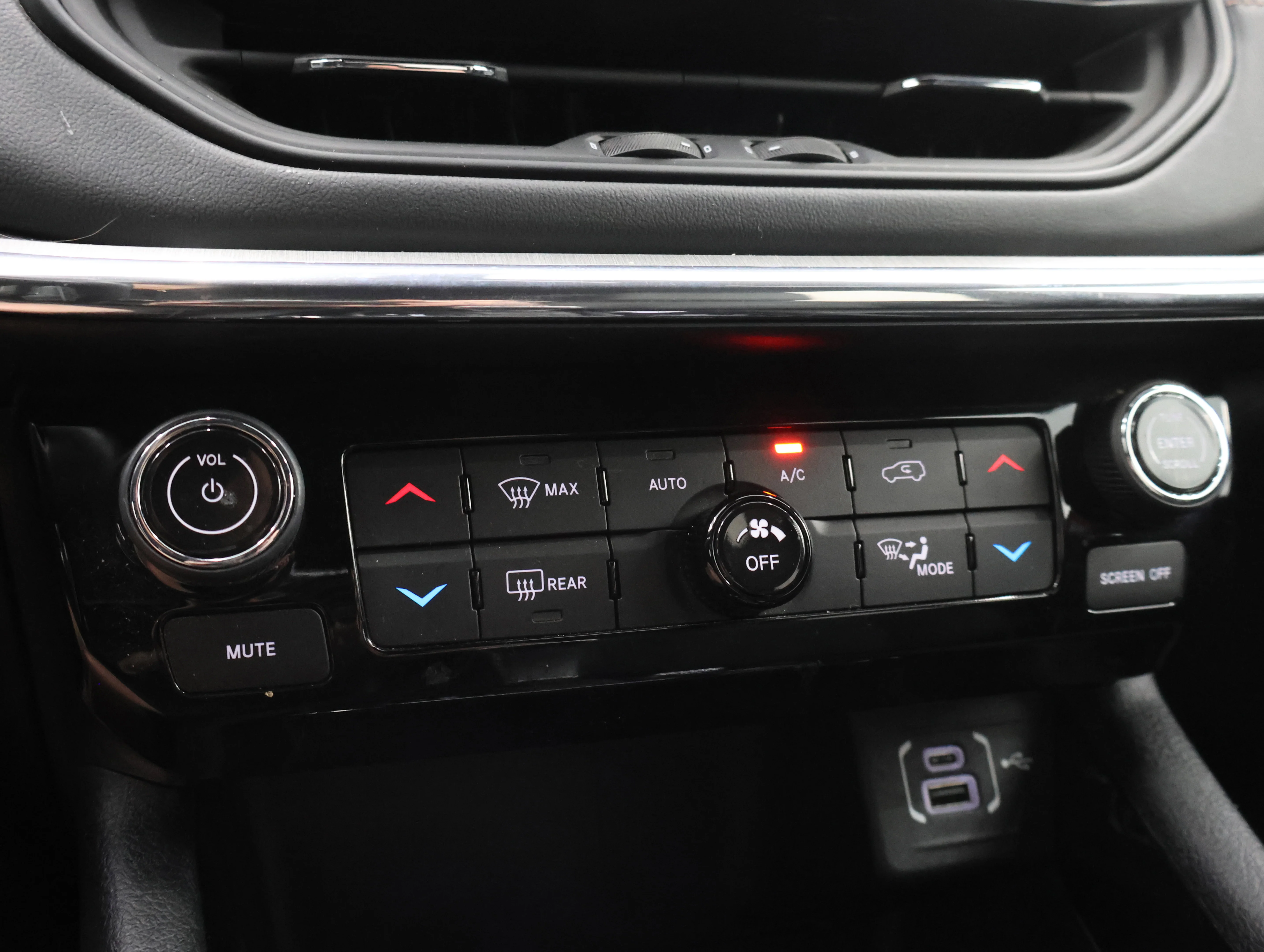 Used 2022 Redline Pearlcoat Jeep Limited image 45