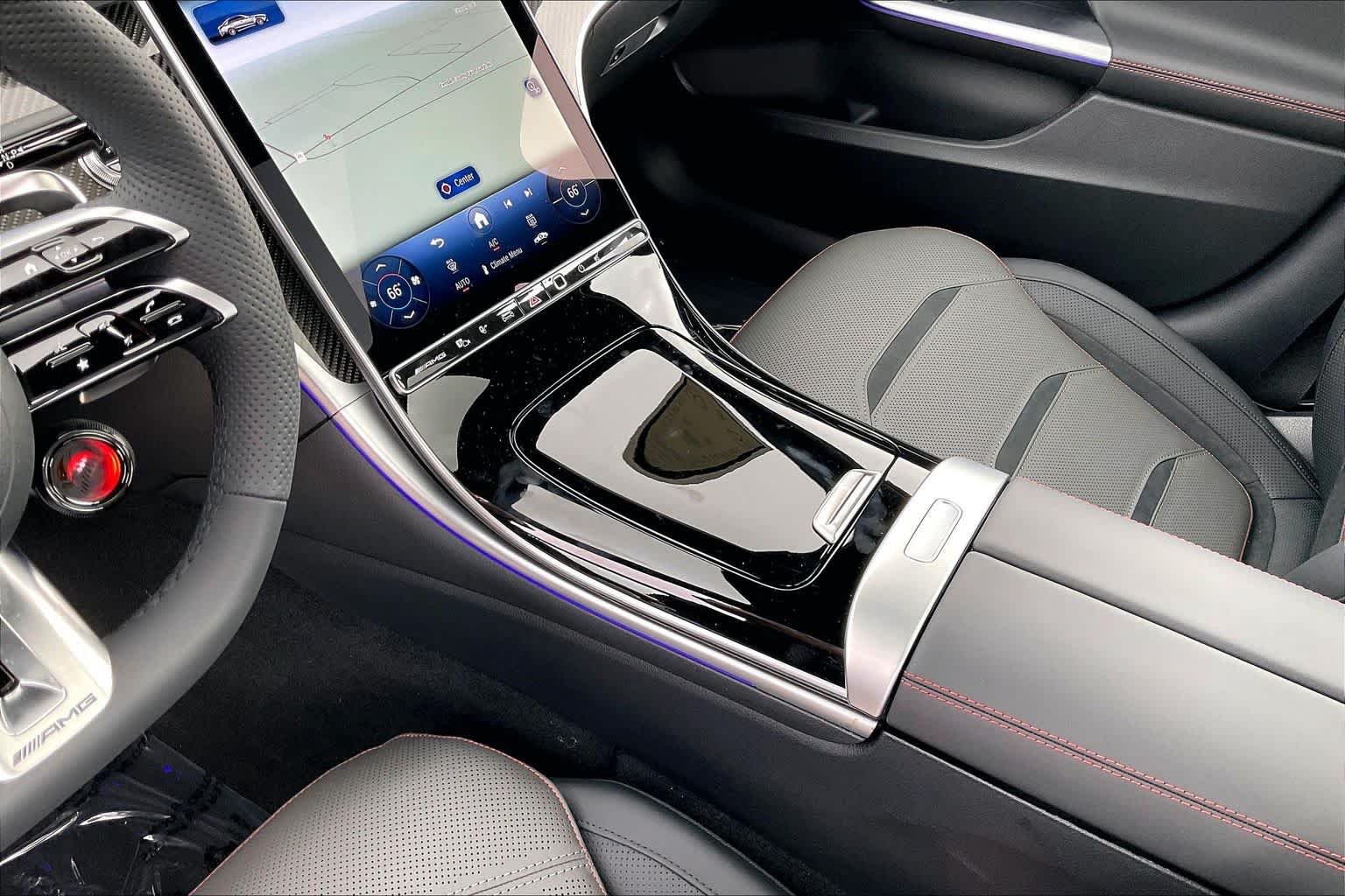 New 2026 MANUFAKTUR Moonlight White Metallic Mercedes-Benz AMG® C 63 S E Performance Sedan image 10