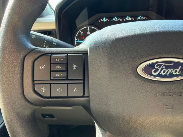 New 2026 Oxford White Ford F-350® XL image 21