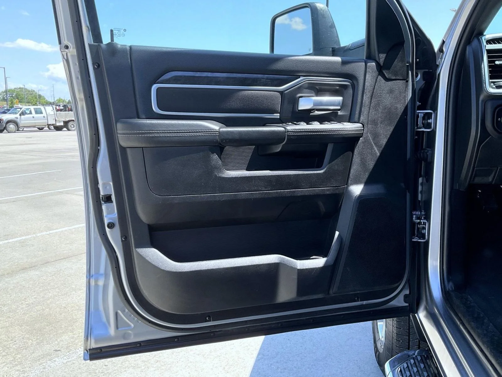 Used 2024 Silver Ram Big Horn image 9