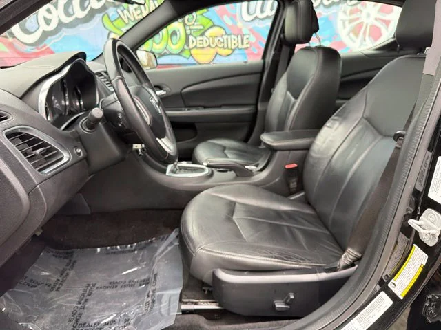 Used 2013 Black Dodge SXT image 15